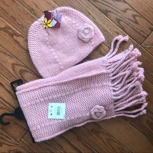 Light pink winter beanie with flower and scarf